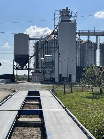 Фермерський елеватор, фото