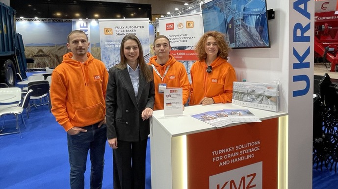 KMZ Industries на AGRITECHNICA, фото