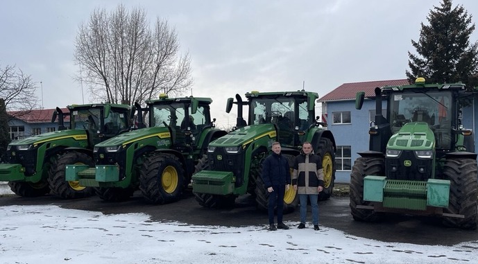 Генеральний директор «ТАС Агро» Олег Заплетнюк з директором Західного кластеру компанії «ТАС Агро» Віталієм Онищуком