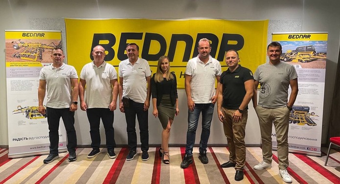Українська команда компанії BEDNAR 